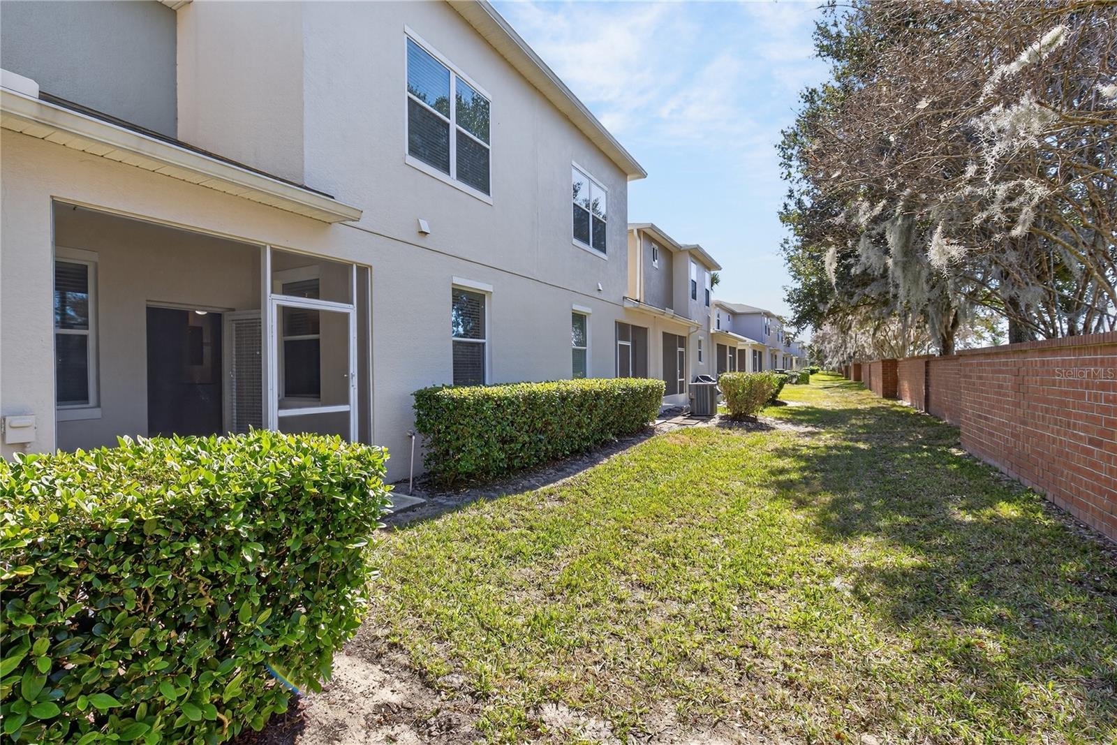 STONEYBROOK WEST - Residential Lease