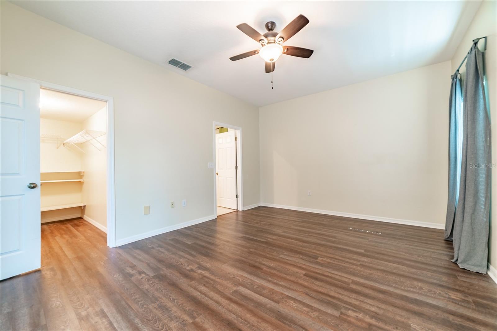 PEBBLE CREEK  / CLUBVIEW - Residential