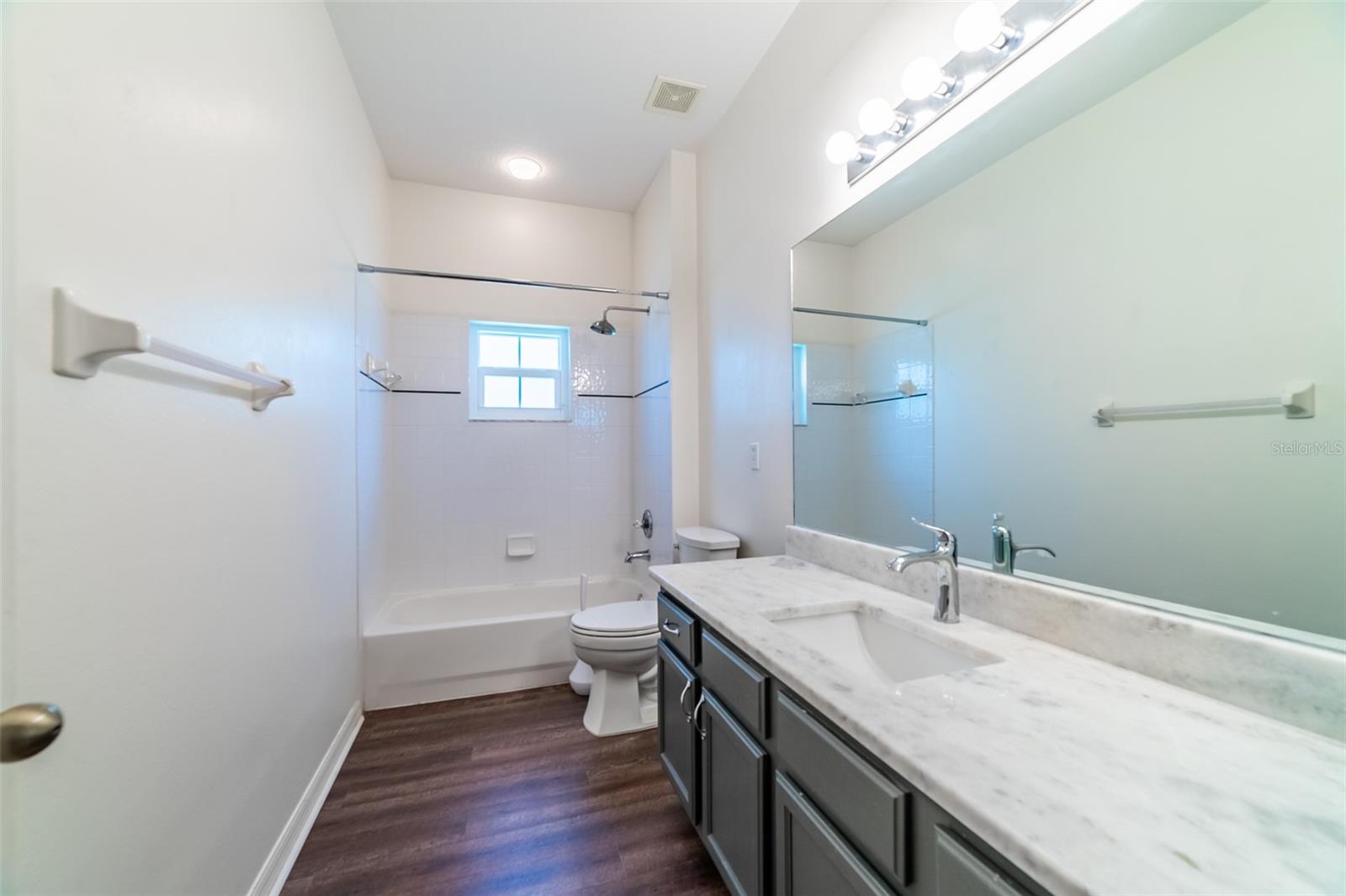 PEBBLE CREEK  / CLUBVIEW - Residential