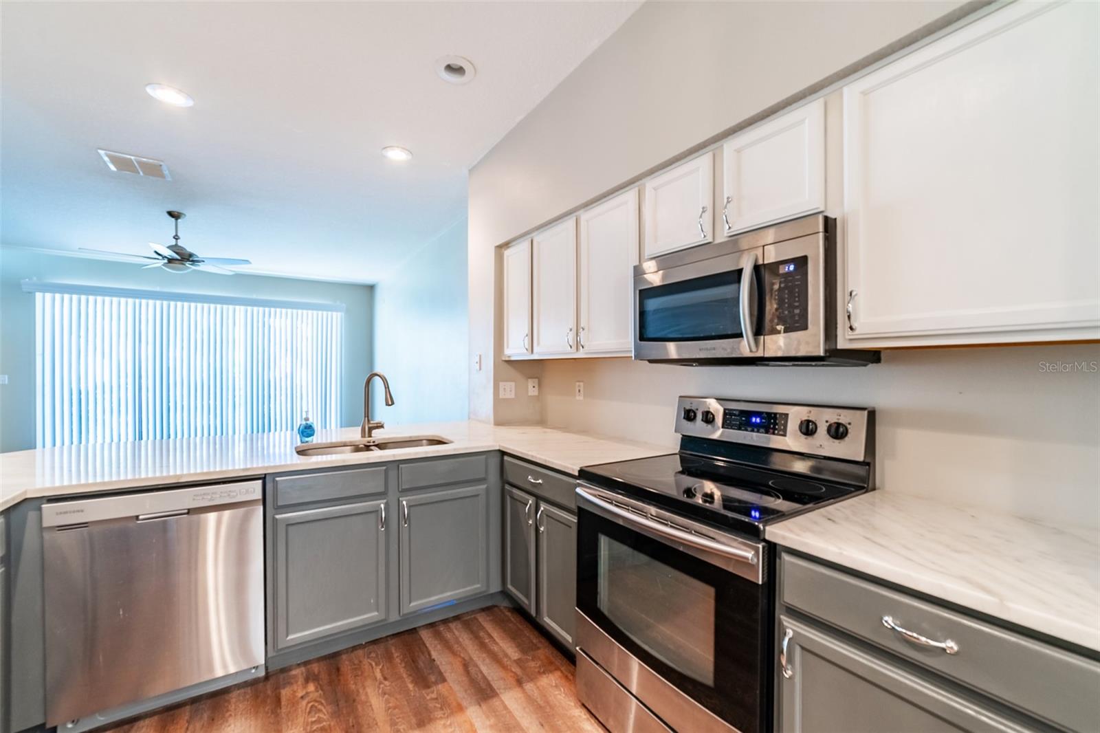 PEBBLE CREEK  / CLUBVIEW - Residential