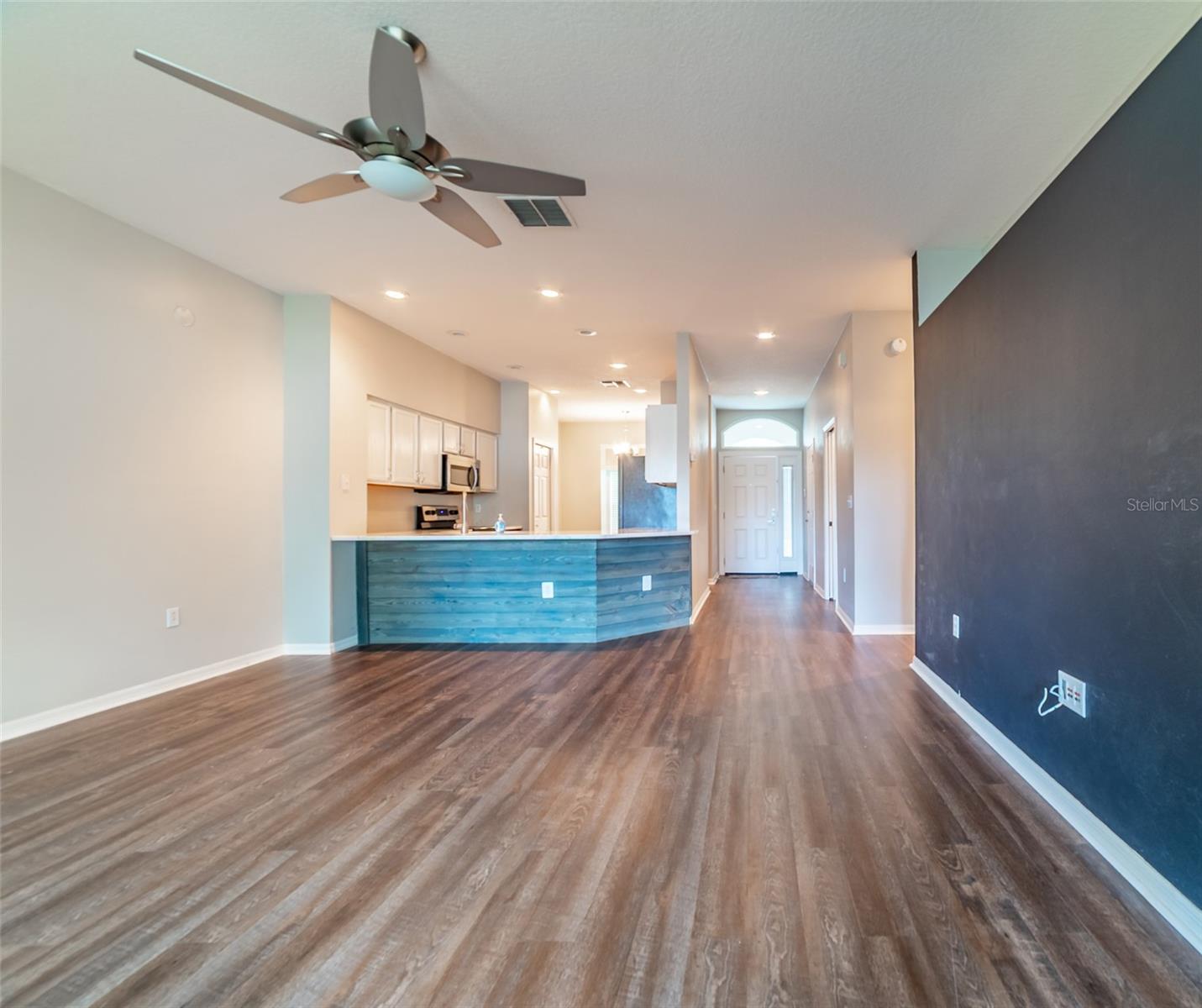 PEBBLE CREEK  / CLUBVIEW - Residential