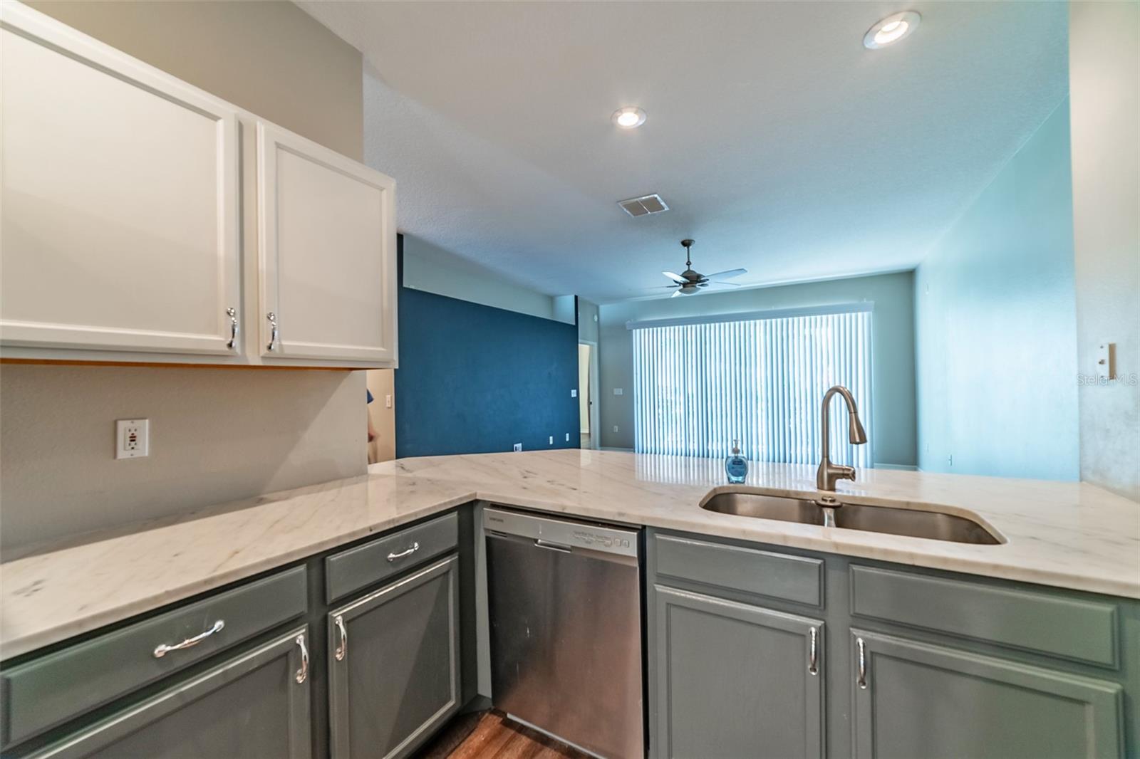 PEBBLE CREEK  / CLUBVIEW - Residential