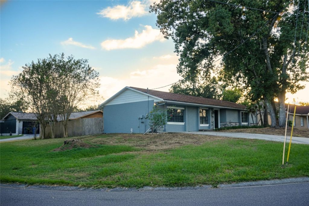 Photo of 11213 Creekview Drive, Riverview, FL 33569 (MLS # TB8446292)