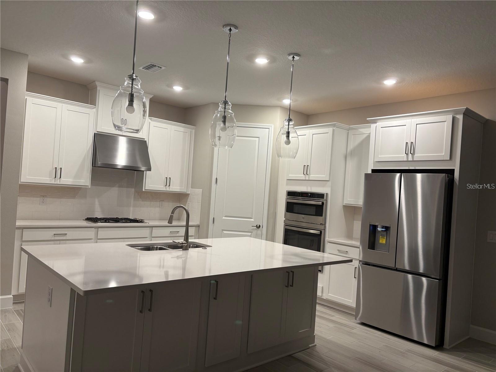 RIVER LNDG PH 2A-2B-2C-2D-3A- - Residential Lease