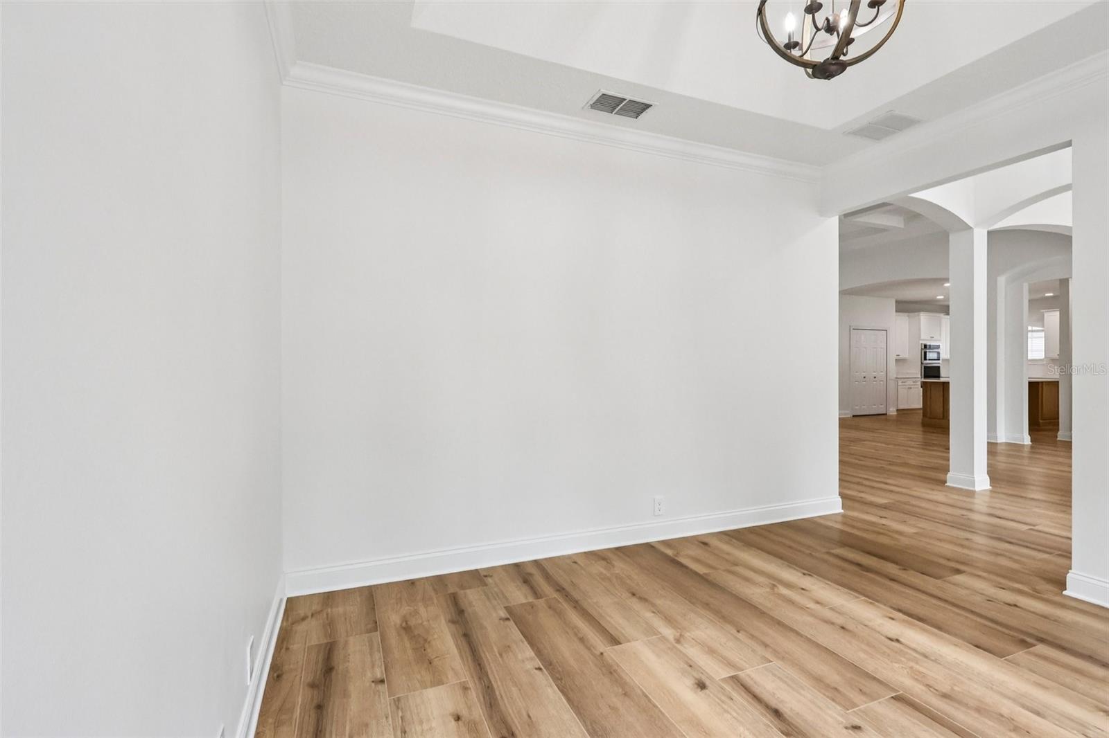 KEENES POINTE - Residential