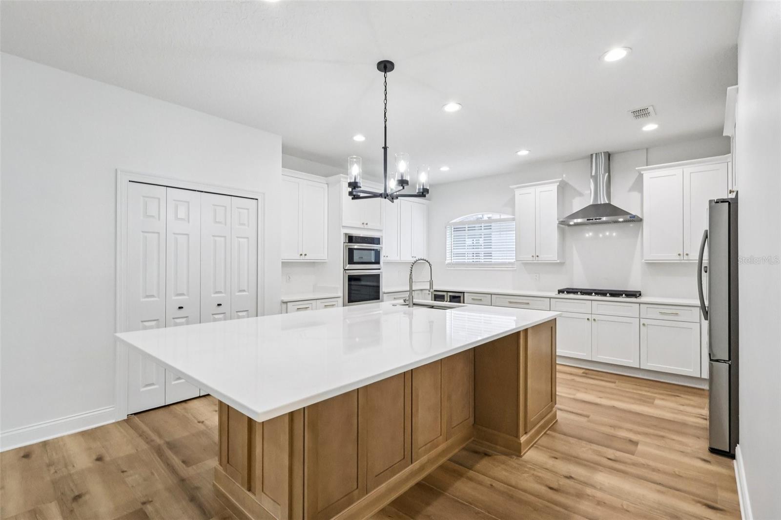 KEENES POINTE - Residential