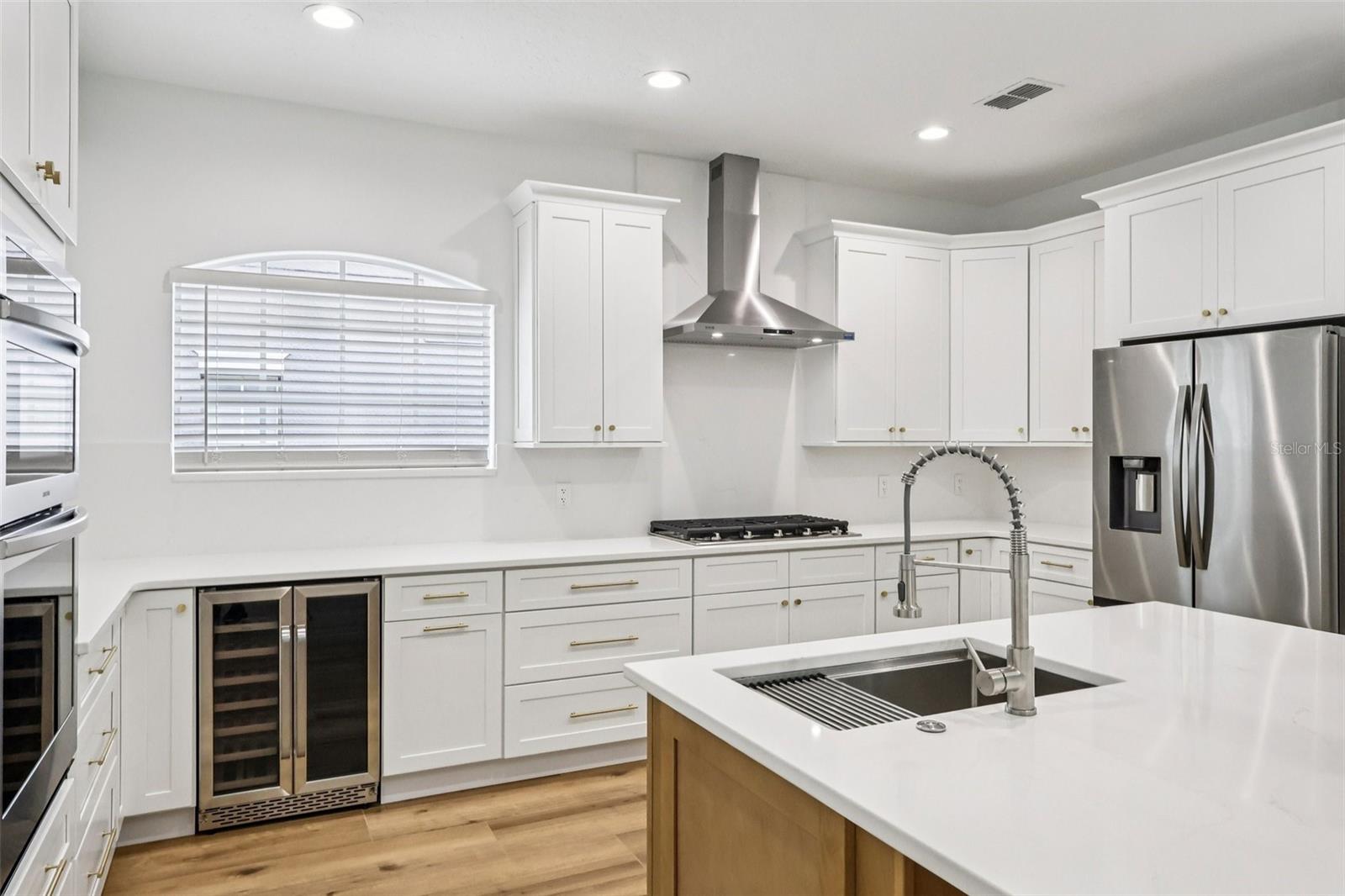 KEENES POINTE - Residential