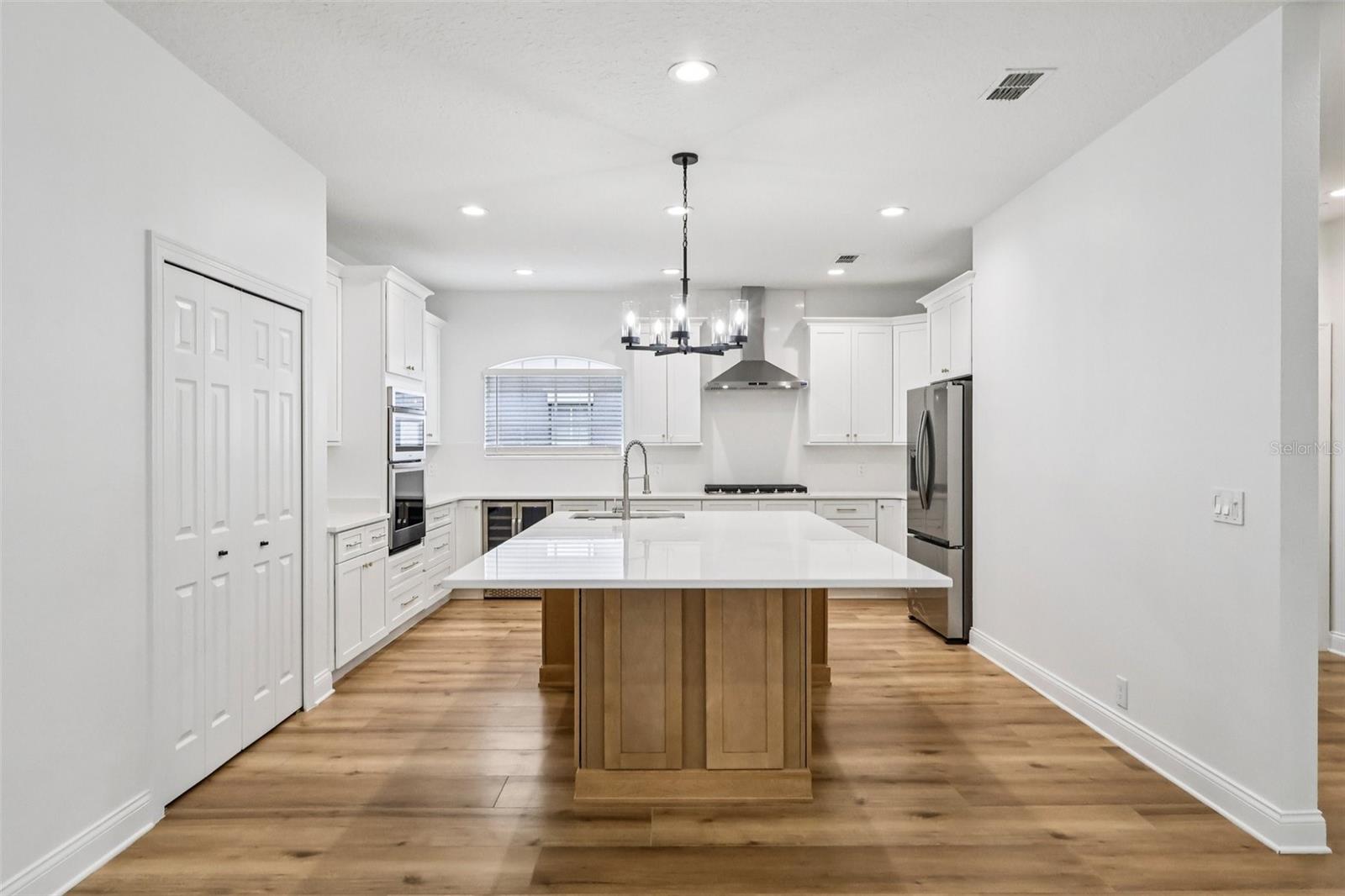 KEENES POINTE - Residential