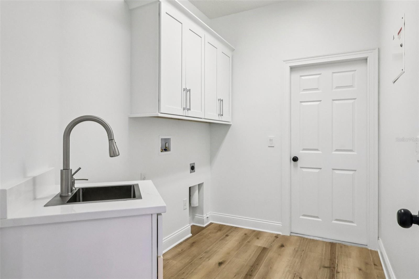 KEENES POINTE - Residential