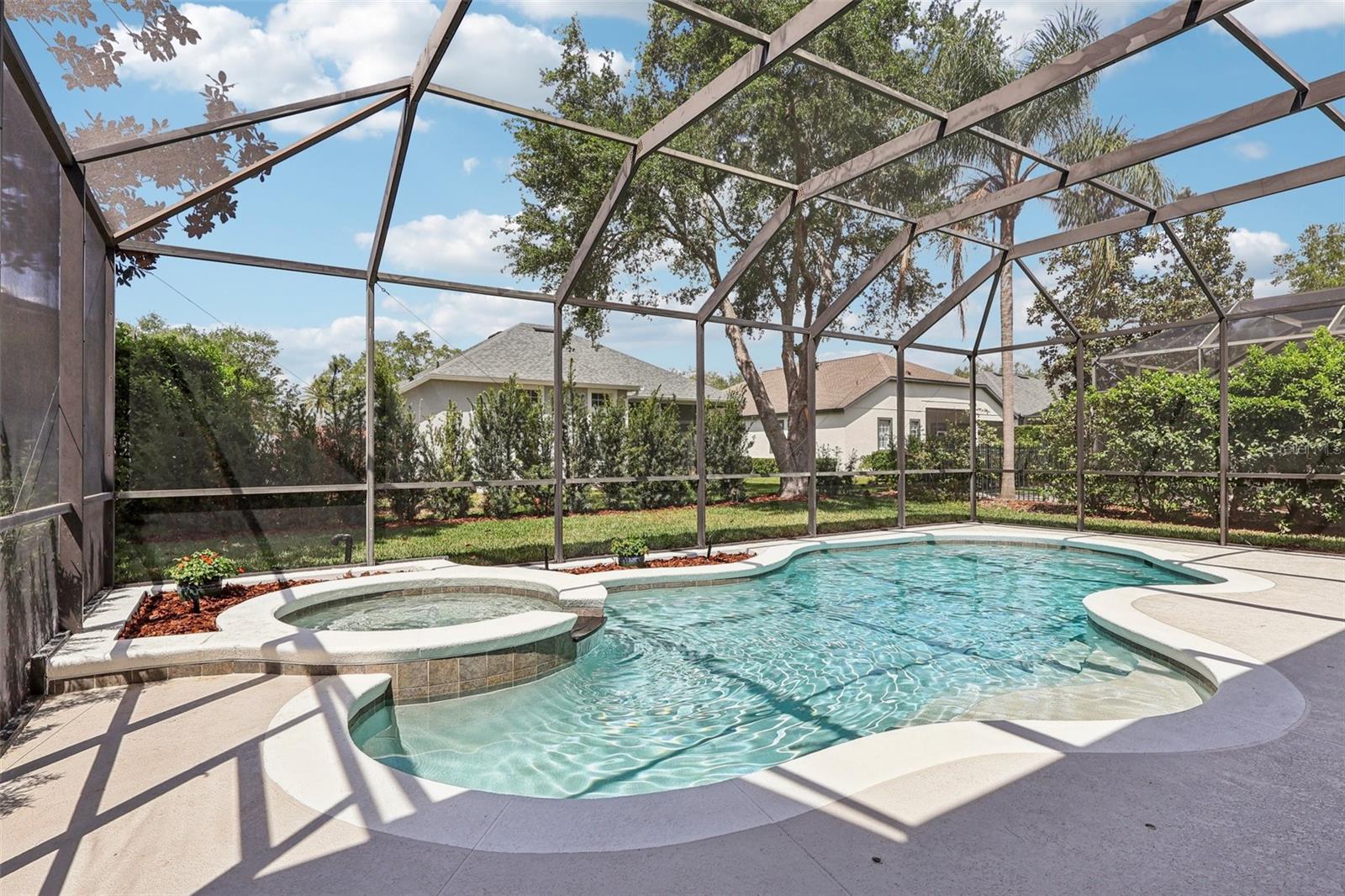 KEENES POINTE - Residential