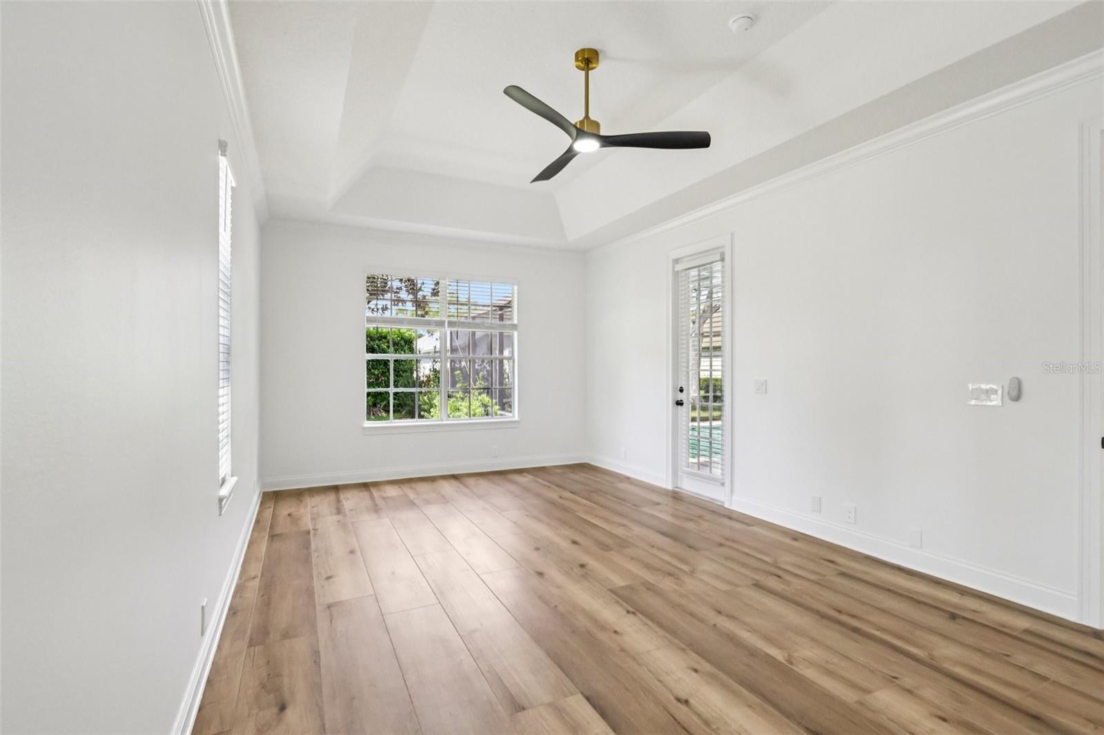 KEENES POINTE - Residential