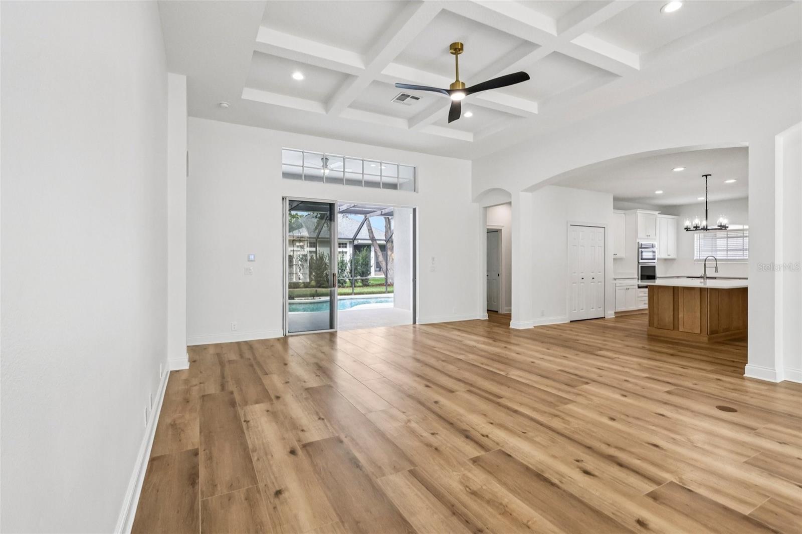 KEENES POINTE - Residential