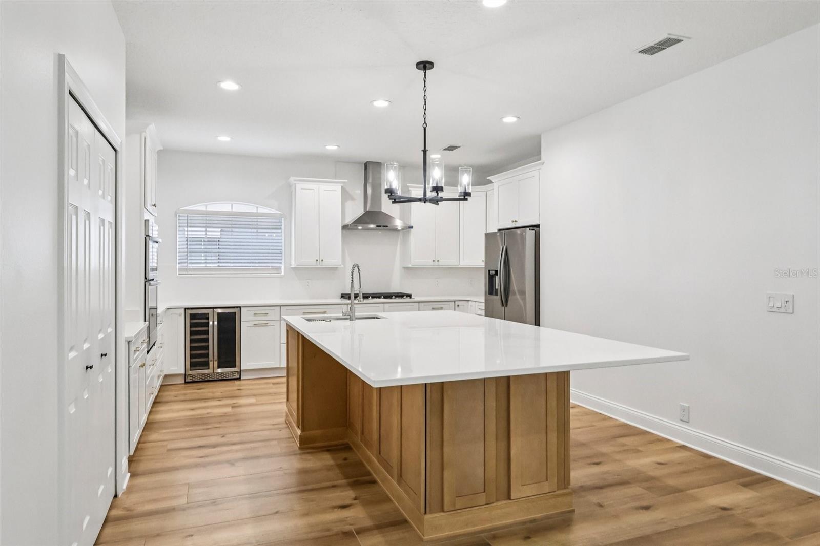 KEENES POINTE - Residential