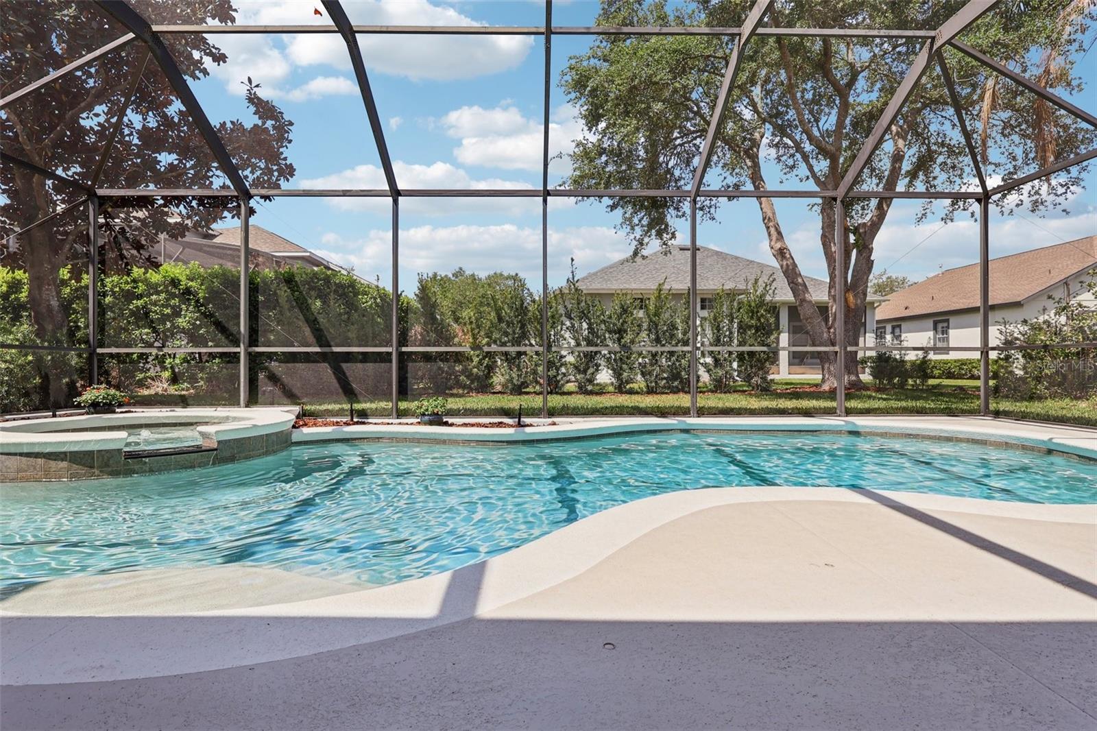 KEENES POINTE - Residential