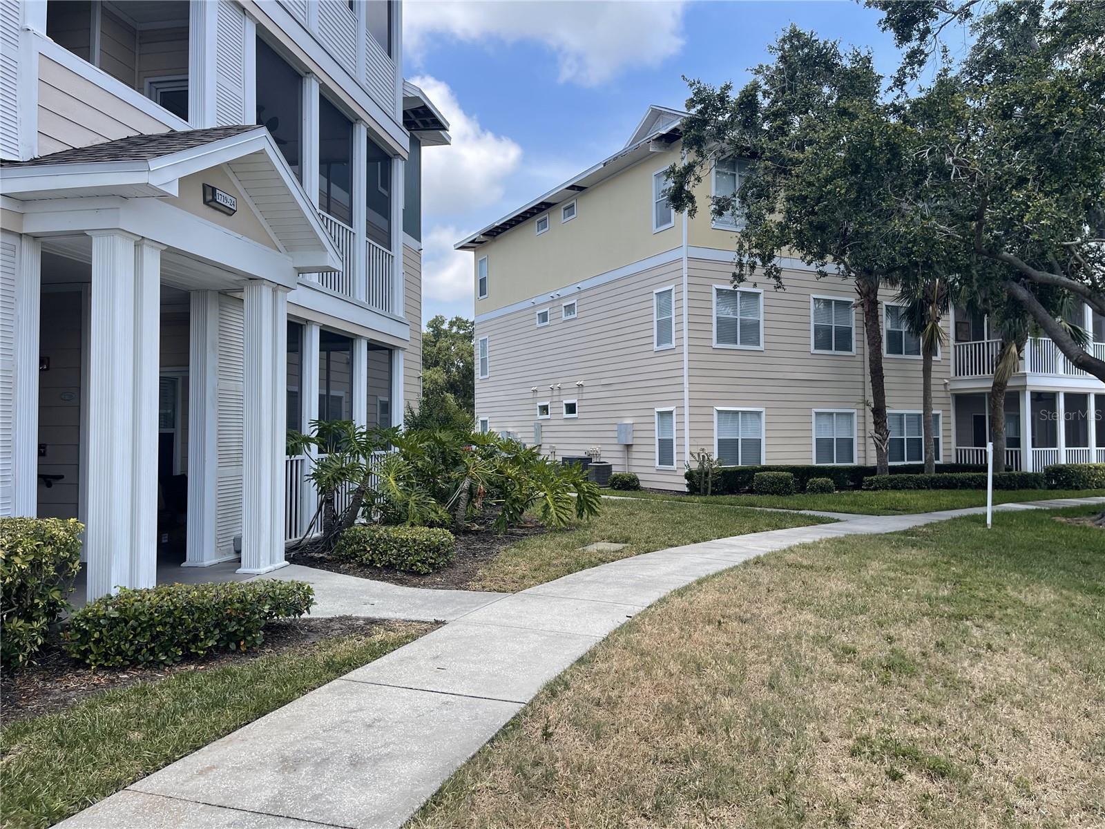 THE PALMS OF CORTEZ - Residential