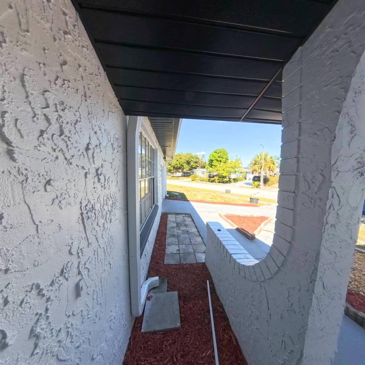 TWIN LAKES MANOR - Residential