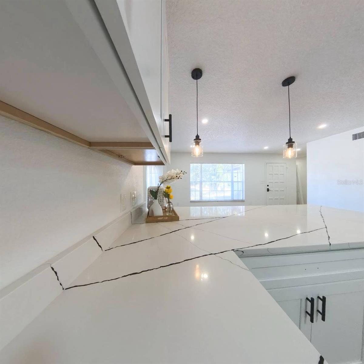 TWIN LAKES MANOR - Residential