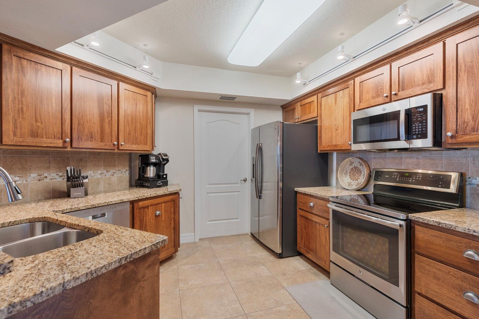 OCEAN WALK/NEW SMYRNA BCH BLDG 20 - Residential