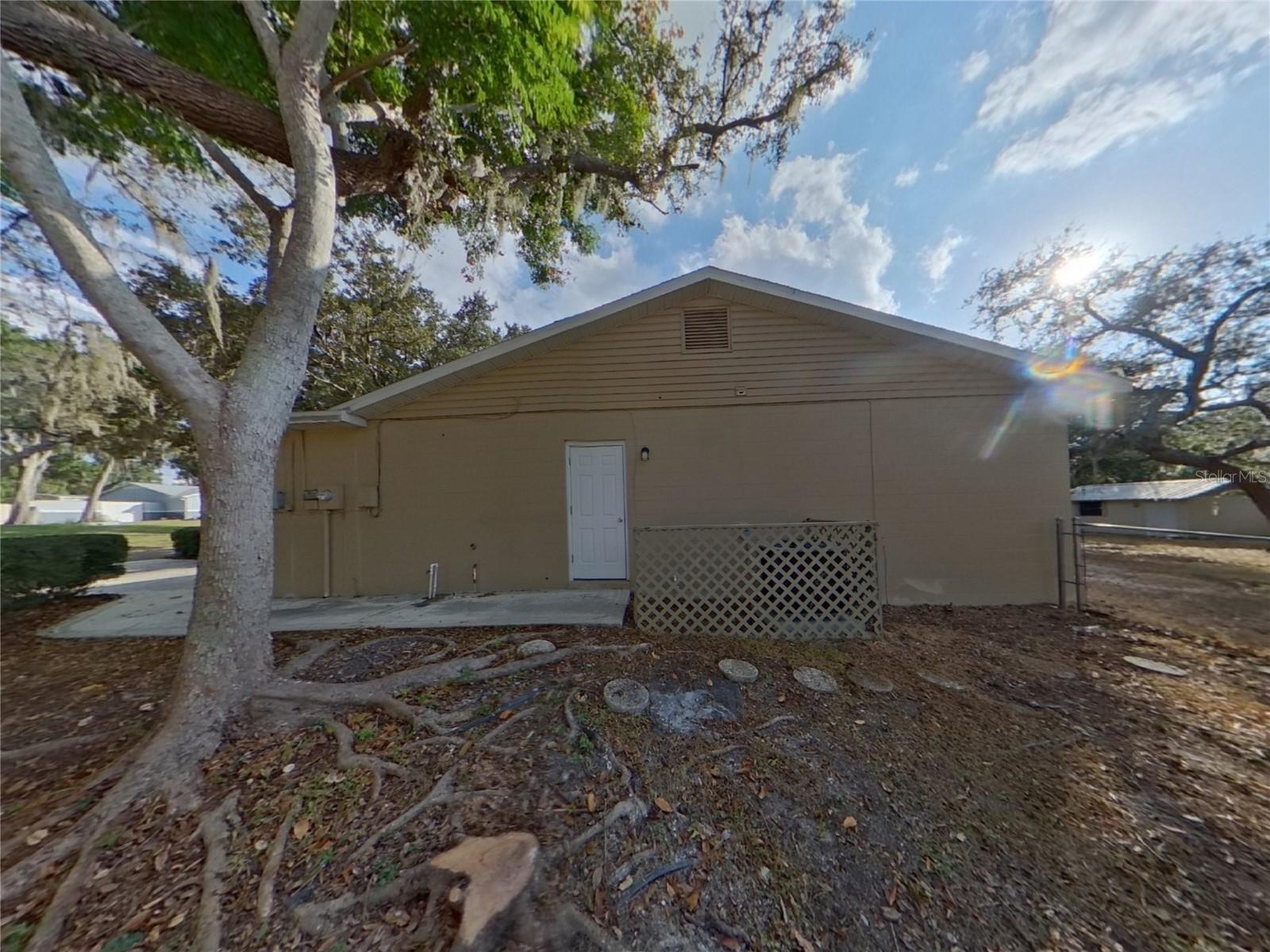 STONER WOODS SUB UNIT - Residential Lease