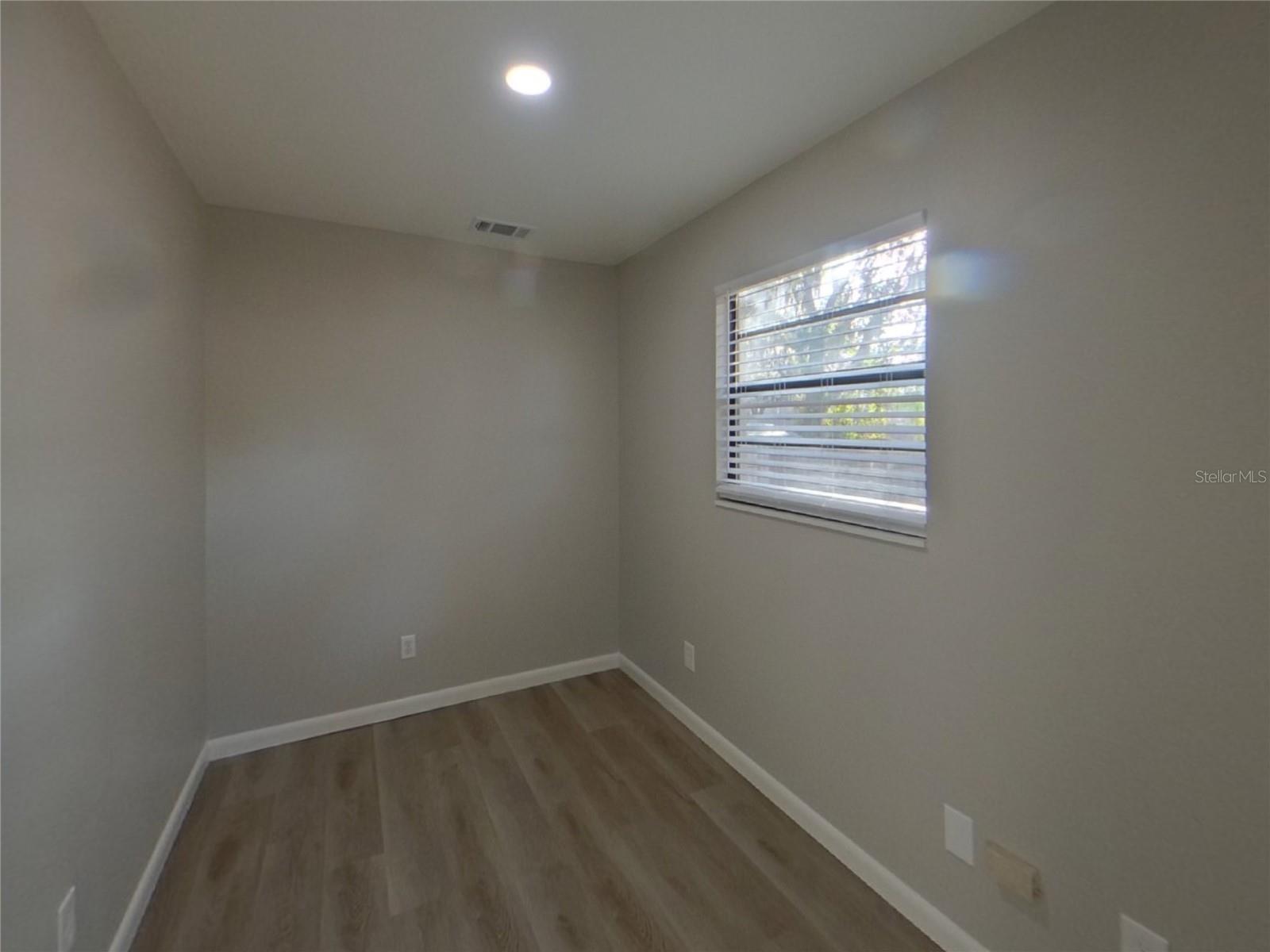 STONER WOODS SUB UNIT - Residential Lease