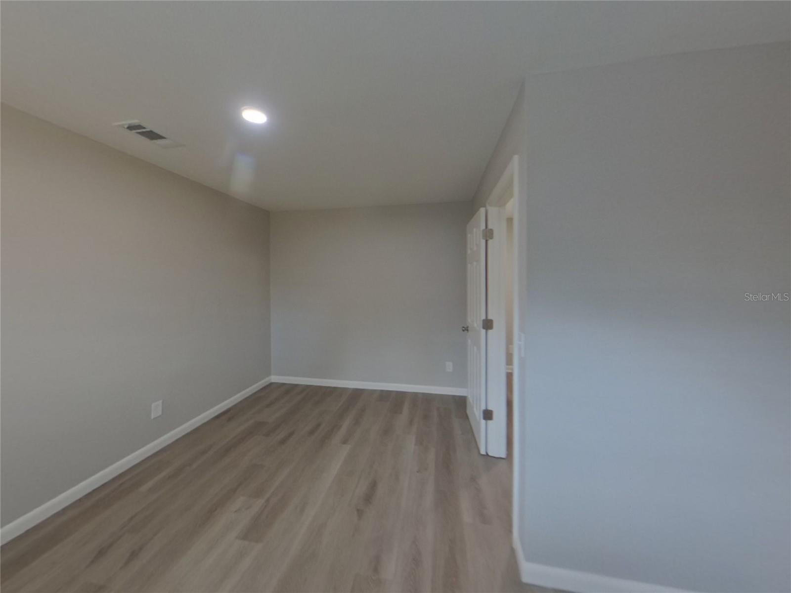 STONER WOODS SUB UNIT - Residential Lease