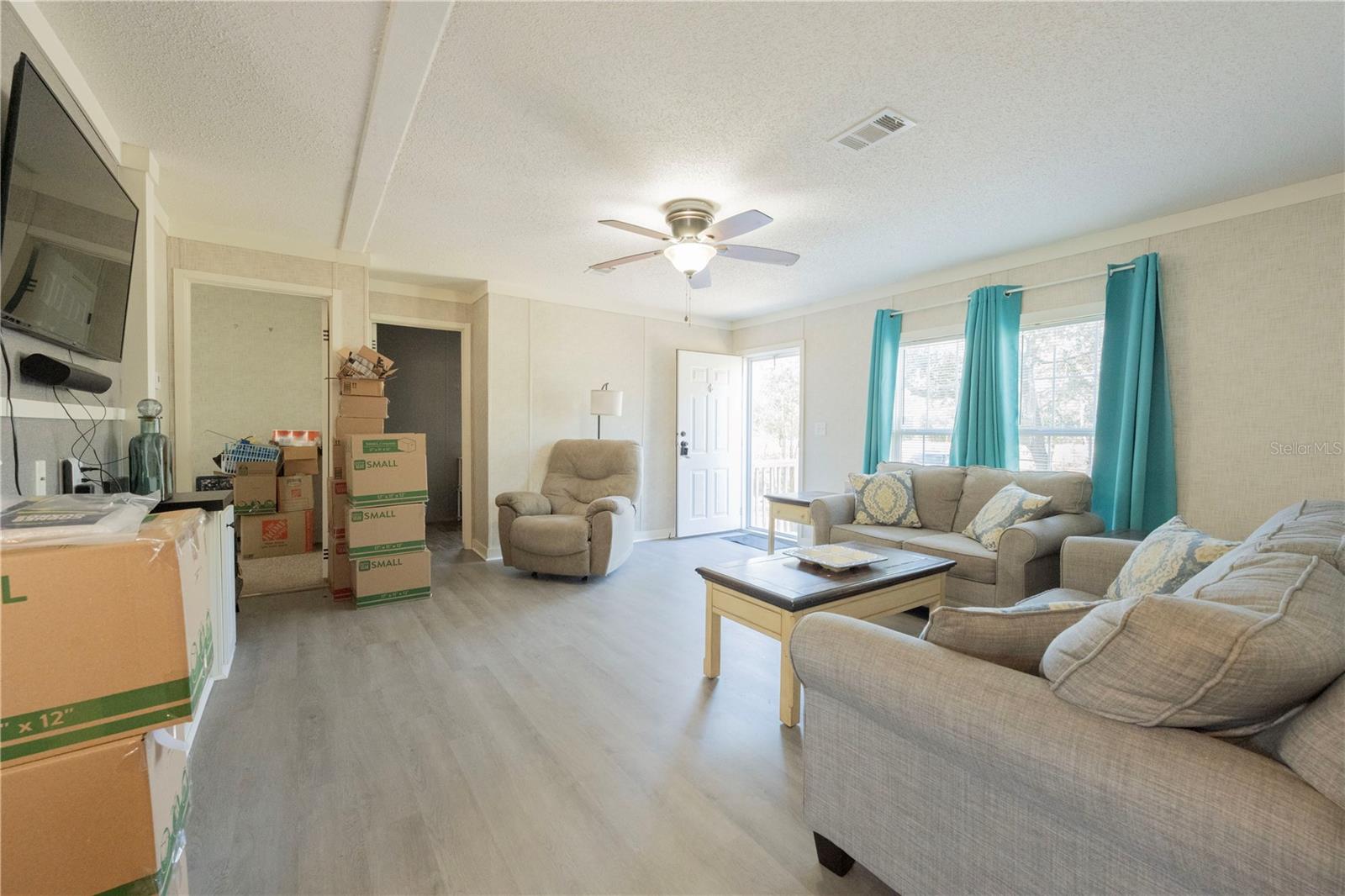 WILLISTON HLNDS - Residential