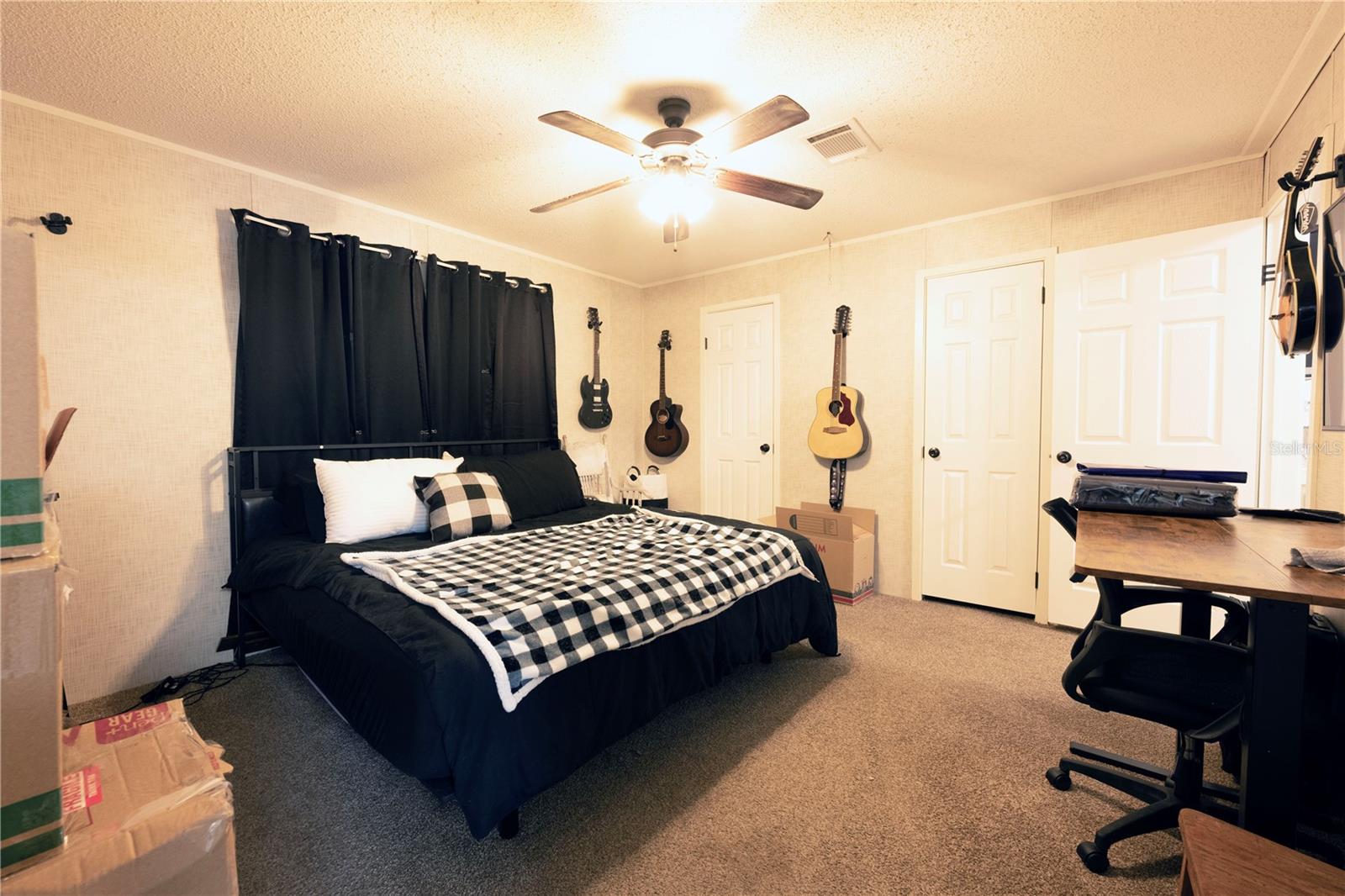 WILLISTON HLNDS - Residential