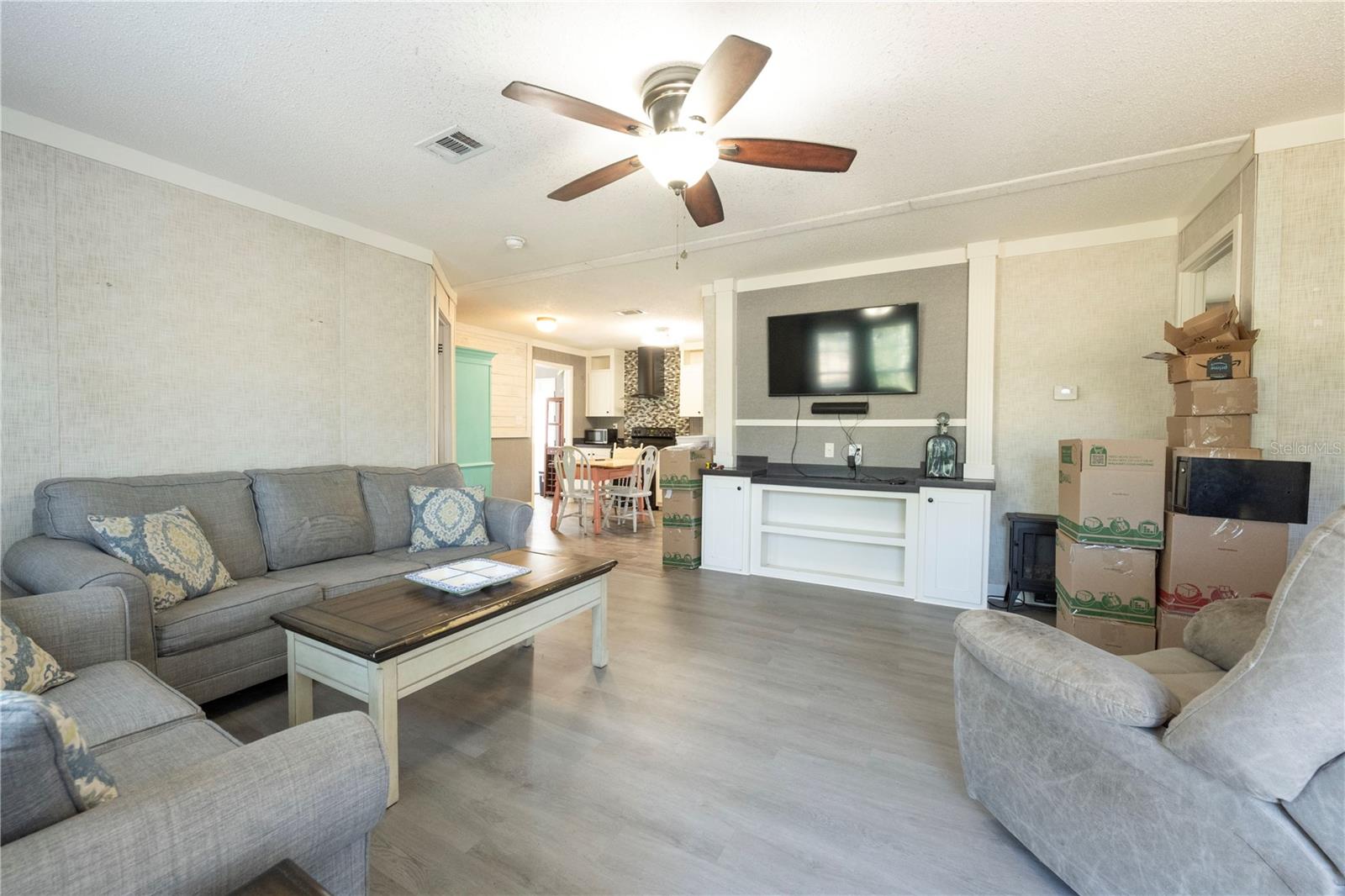 WILLISTON HLNDS - Residential