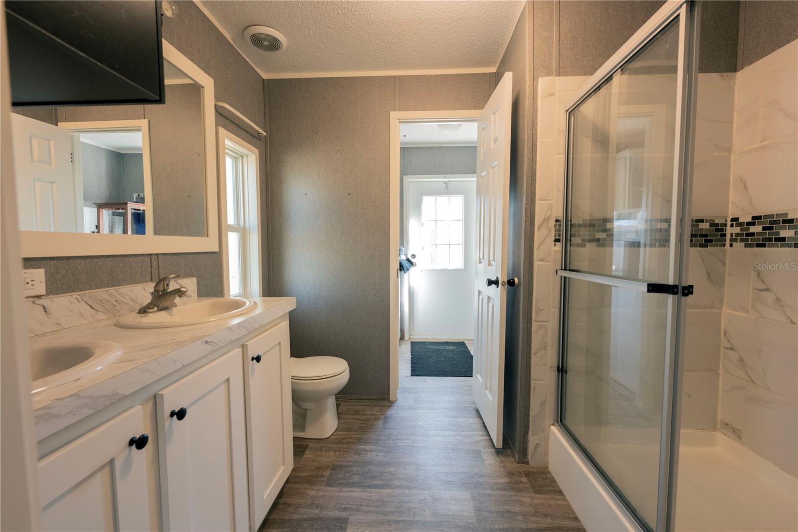 WILLISTON HLNDS - Residential