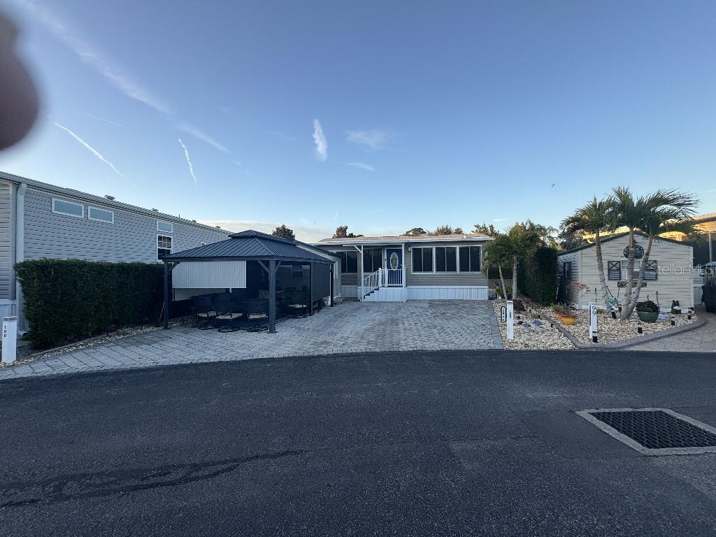 Photo of 16736 Sunshine Avenue, Clermont, FL 34714 (MLS # TB8548588)