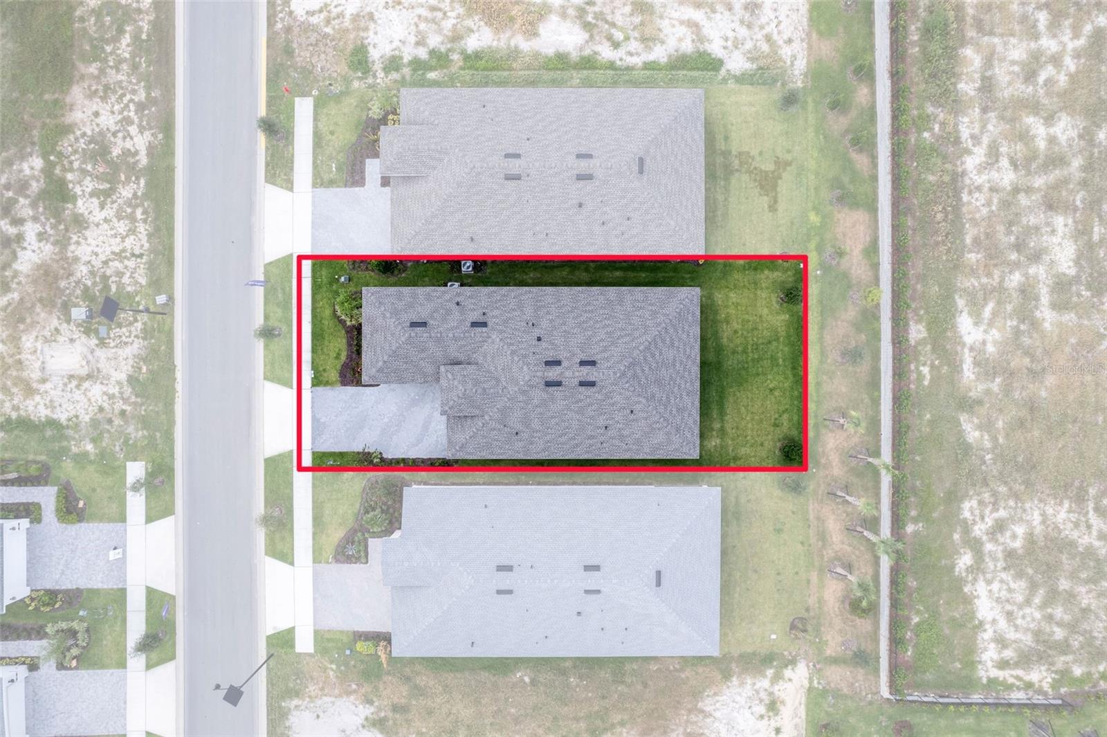 563 HAMMOCK OAKS BOULEVARD