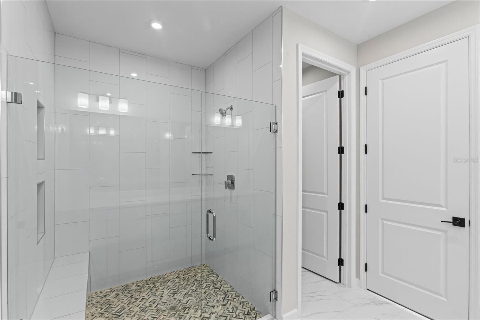 KH CW HAMMOCK OAKS LLC - Residential