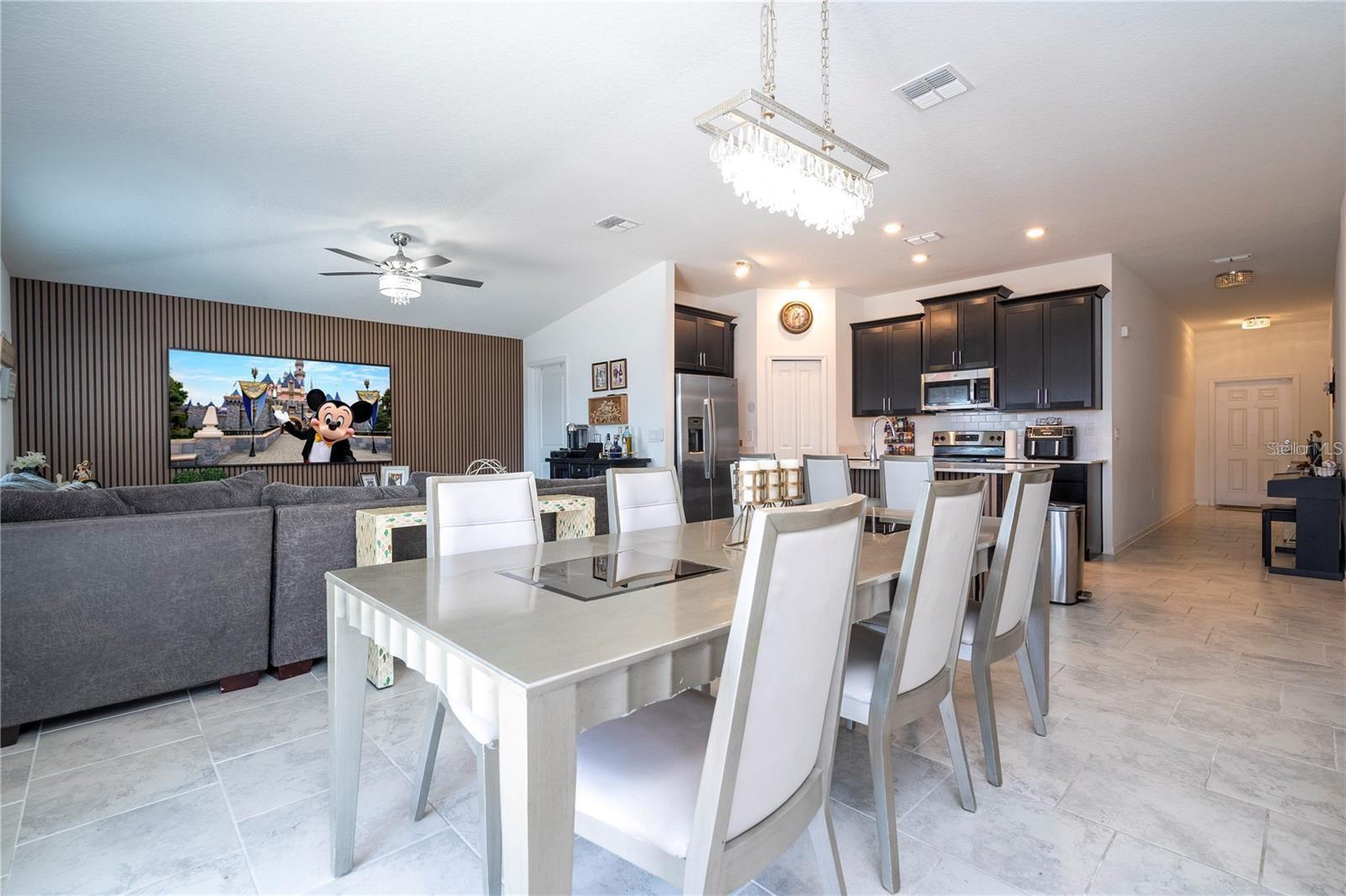 TRINITY LAKES PH 1 & 2 - Residential