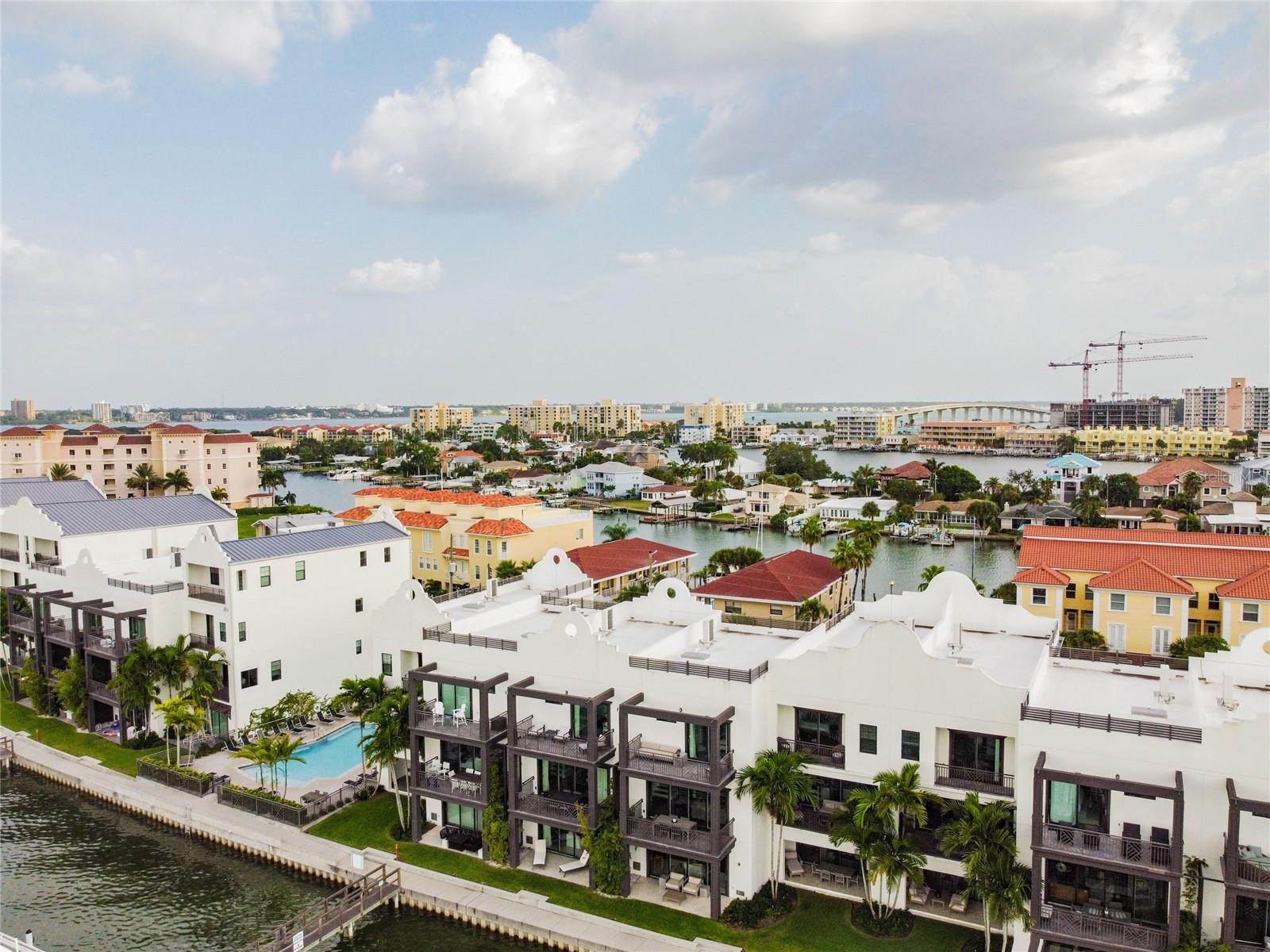 BRIGHTWATER BLUE TWNHMS - Residential