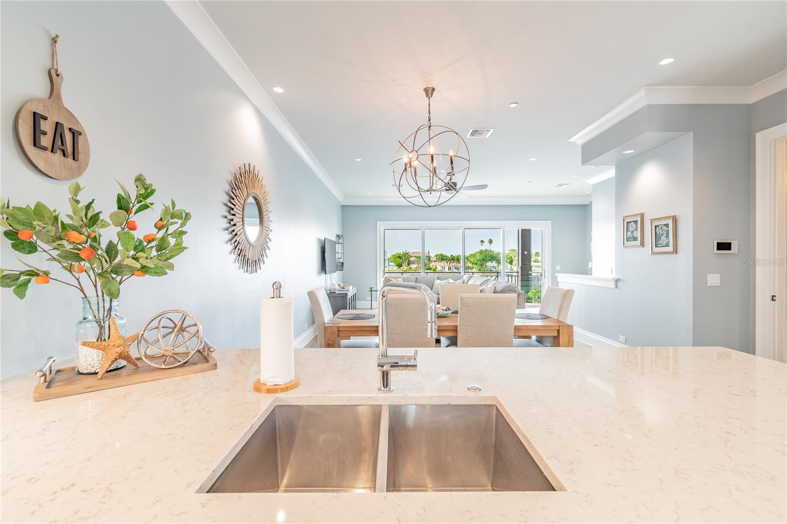 BRIGHTWATER BLUE TWNHMS - Residential