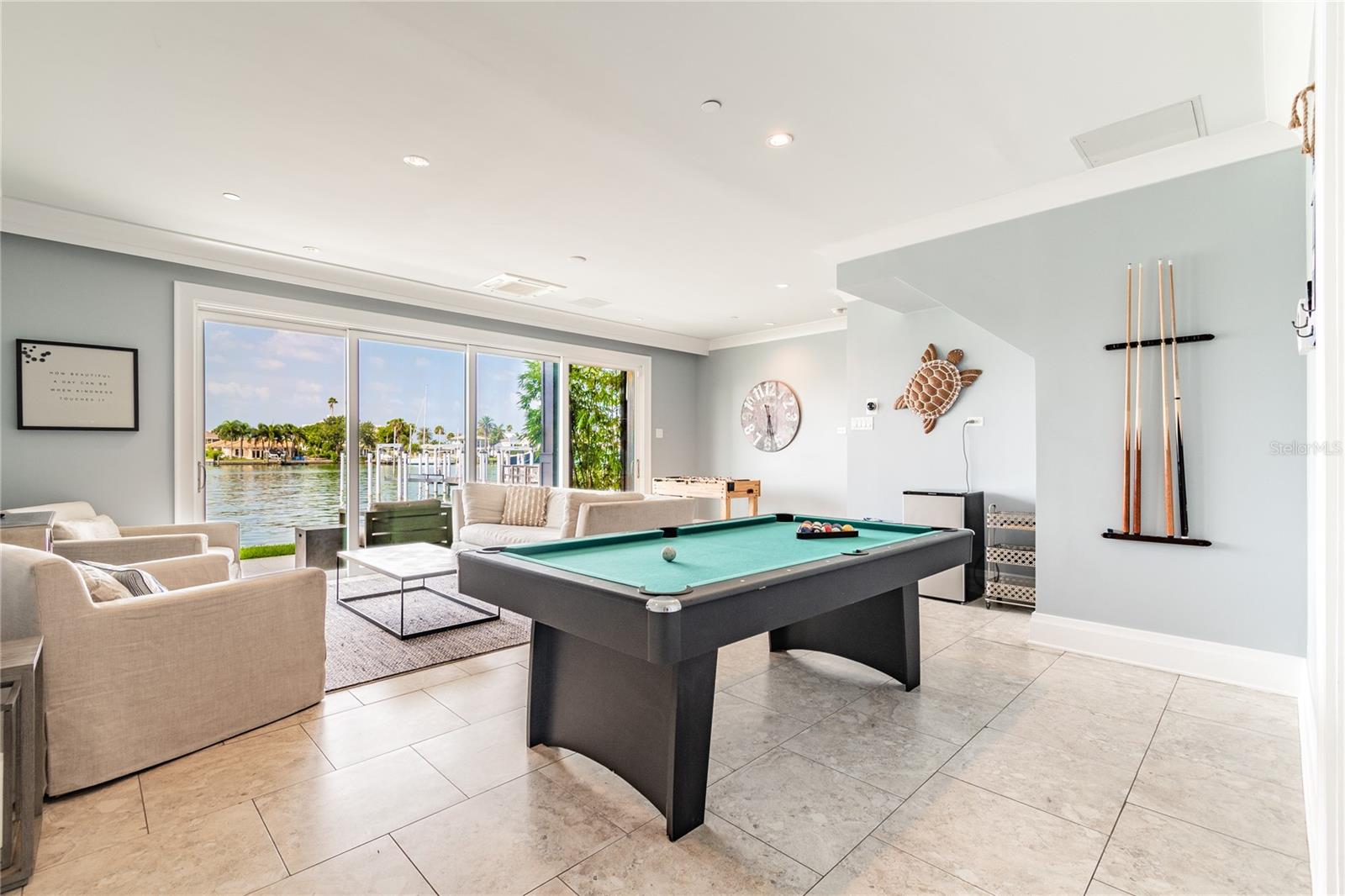 BRIGHTWATER BLUE TWNHMS - Residential