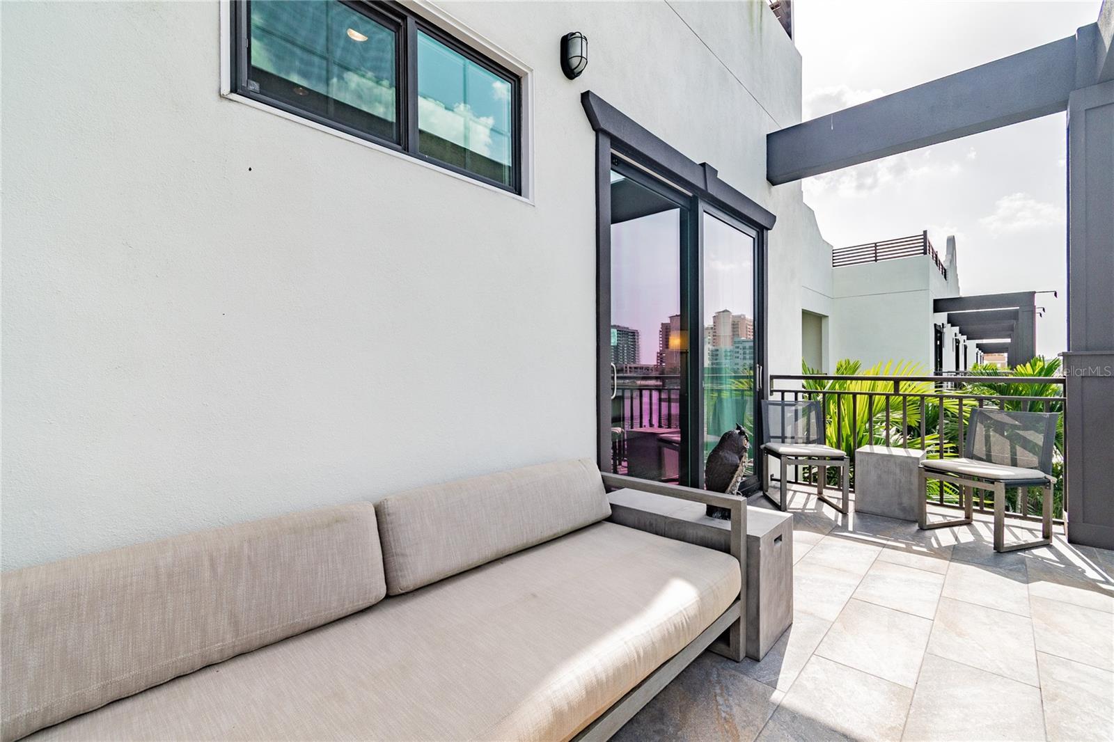 BRIGHTWATER BLUE TWNHMS - Residential