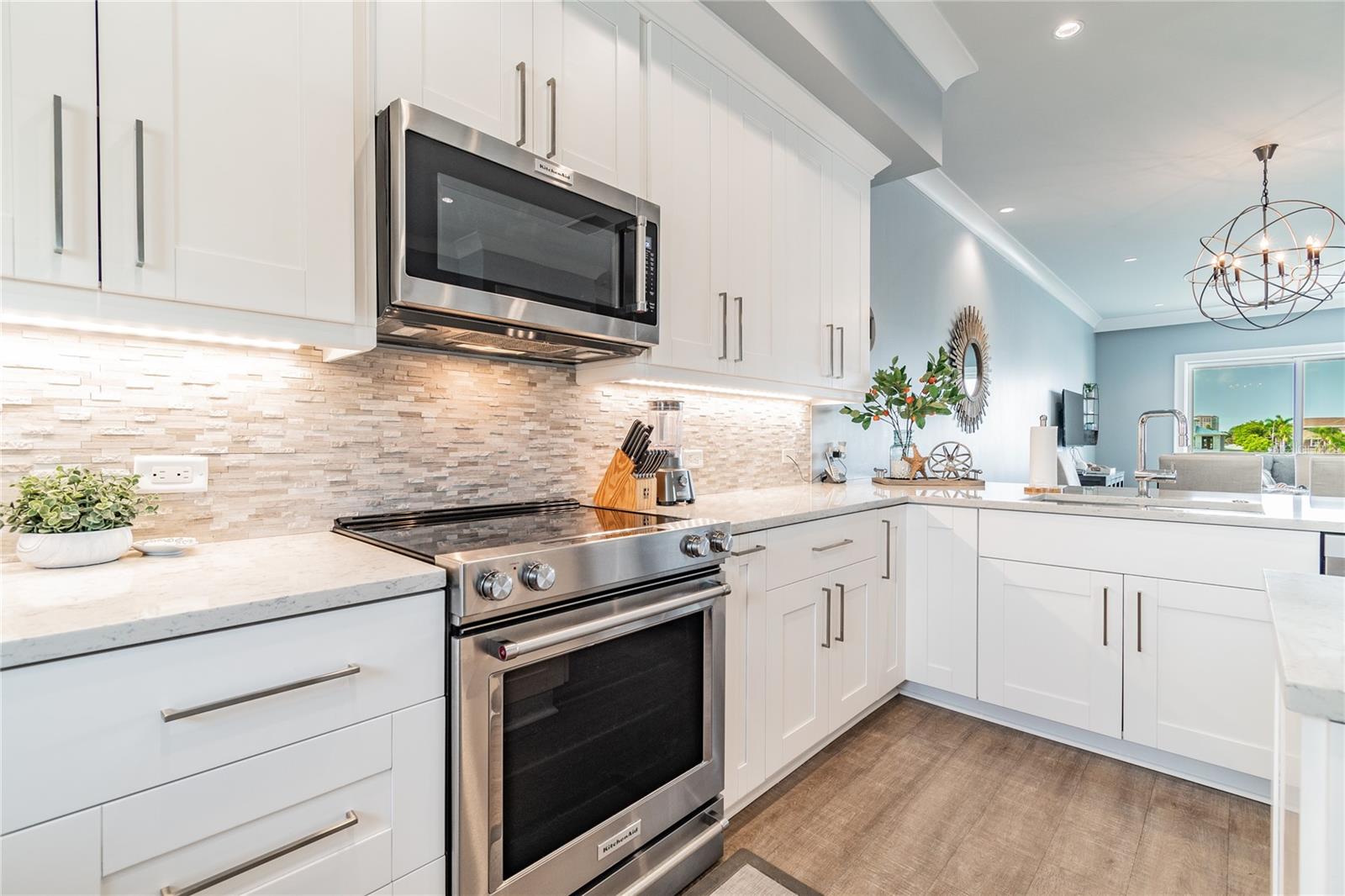 BRIGHTWATER BLUE TWNHMS - Residential