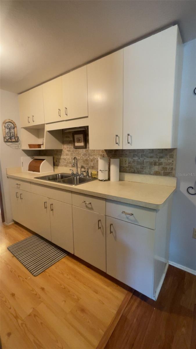 PROSPECT PARK SUB OF BLK 5 - Residential Lease