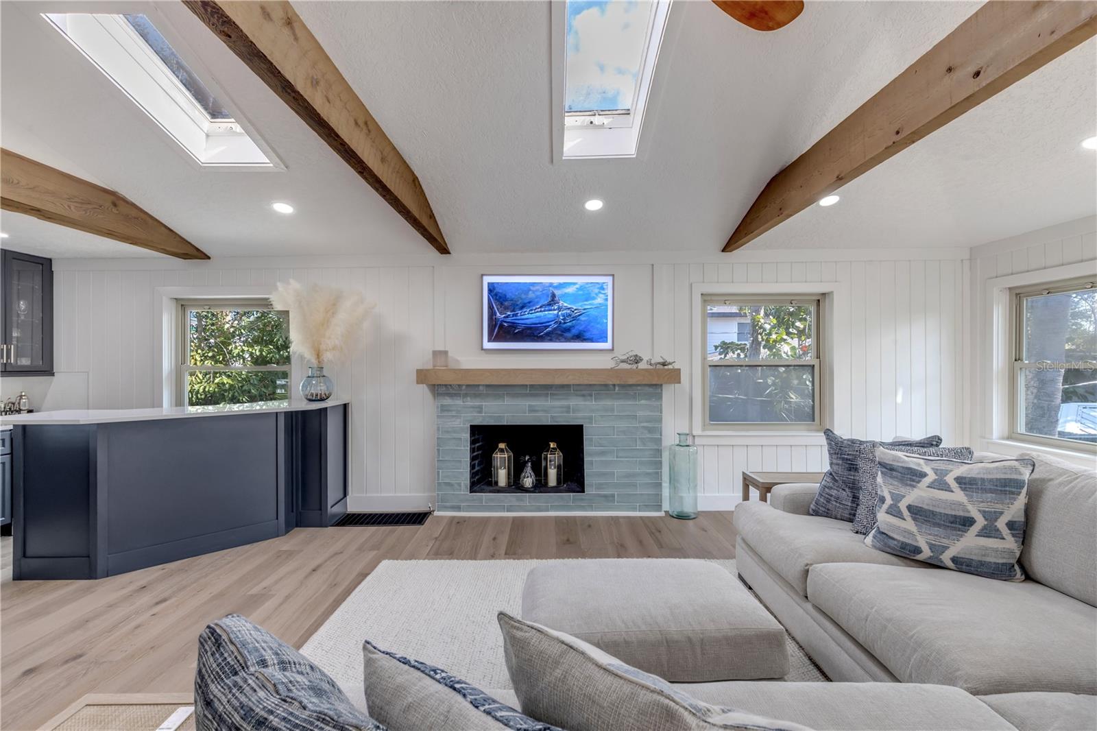 ORLANDO BEACH - Residential