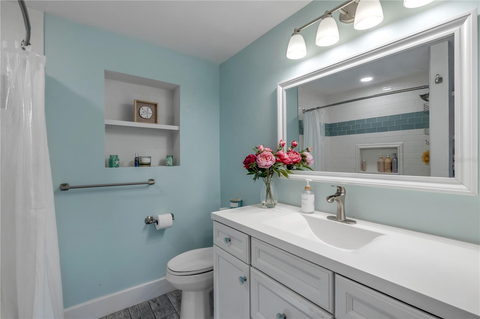 ORLANDO BEACH - Residential