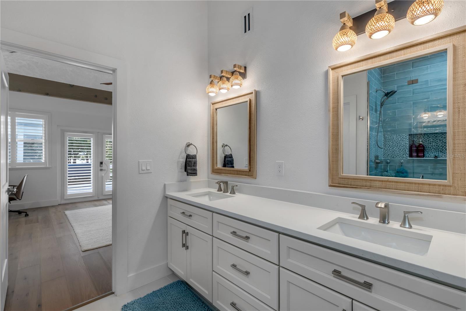 ORLANDO BEACH - Residential