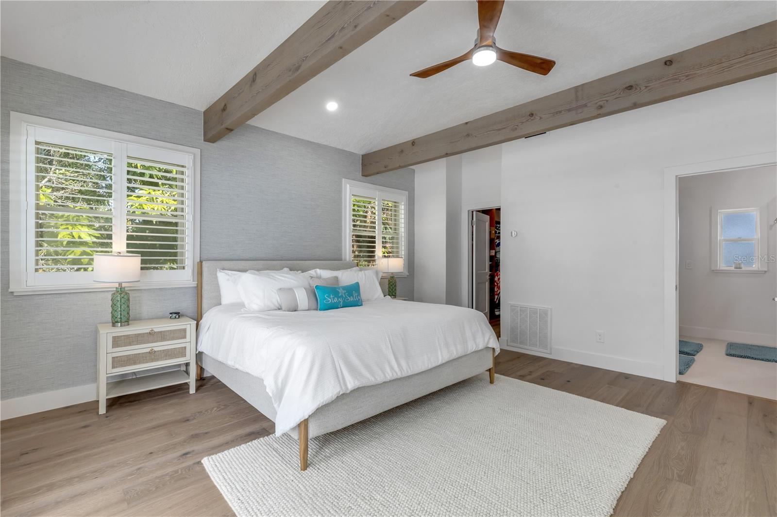 ORLANDO BEACH - Residential