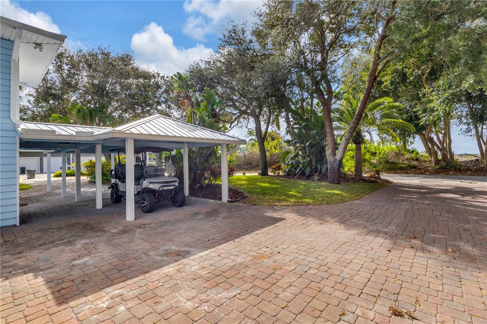 ORLANDO BEACH - Residential