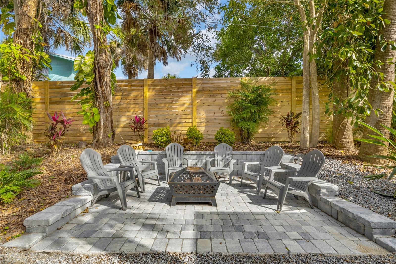 ORLANDO BEACH - Residential