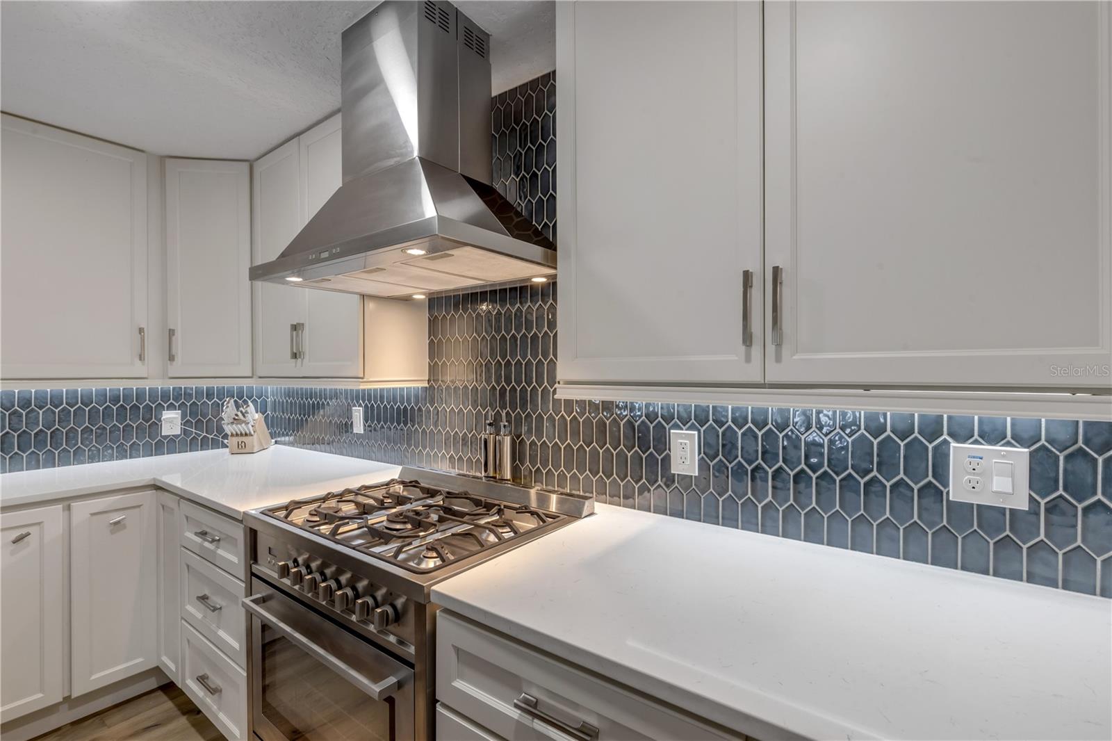 ORLANDO BEACH - Residential