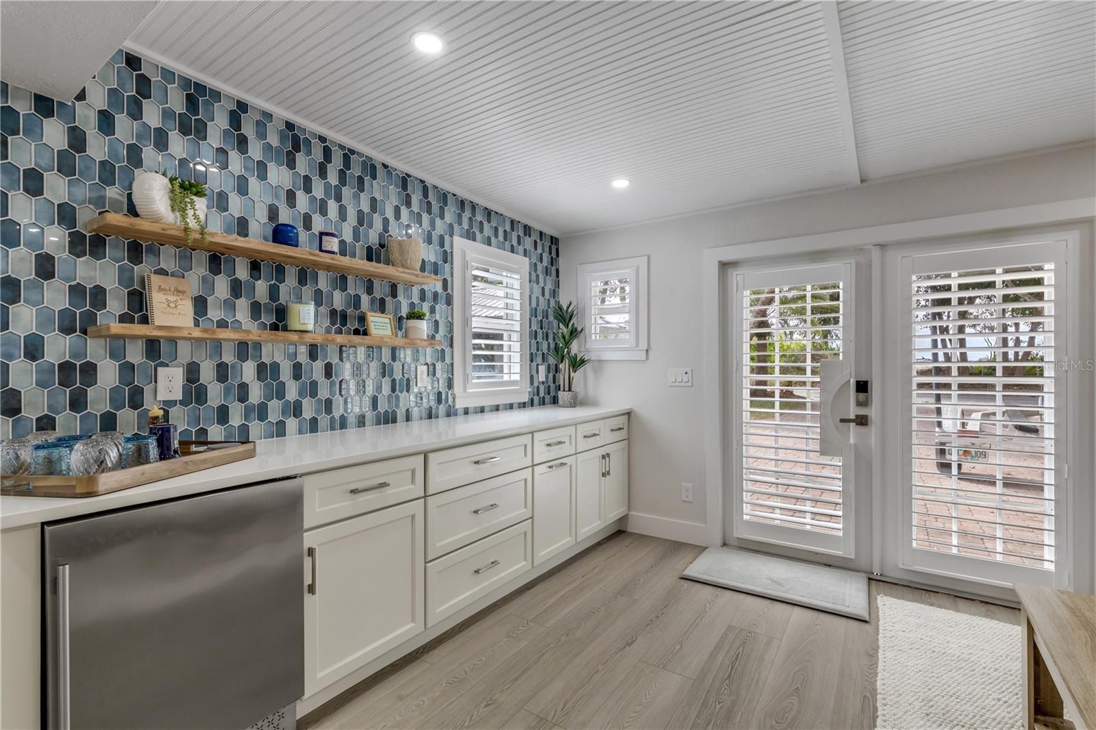 ORLANDO BEACH - Residential