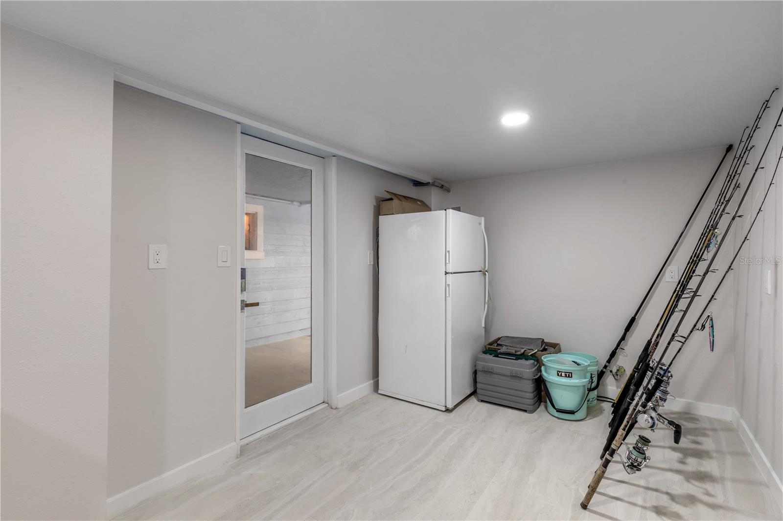 ORLANDO BEACH - Residential