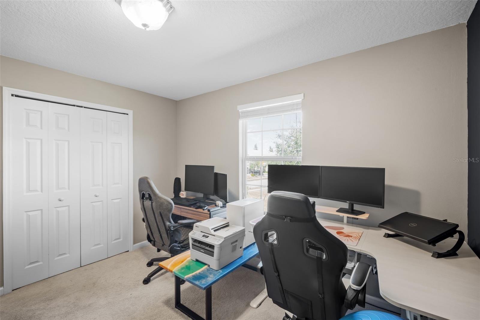 LAKE WASHINGTON TWNHMS - Residential