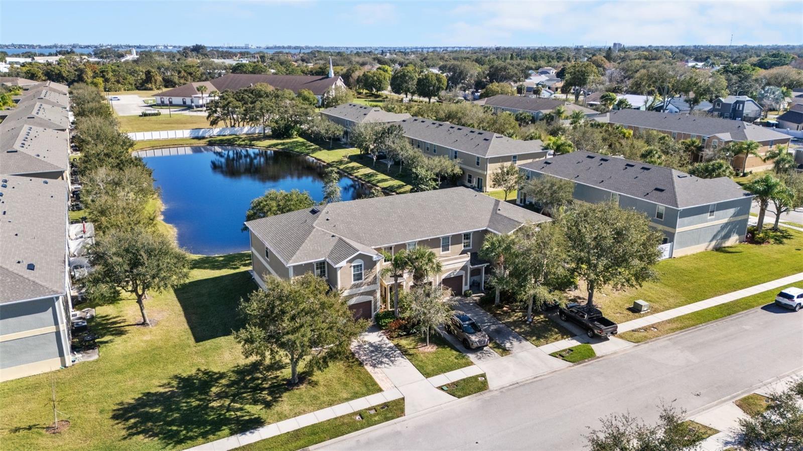 LAKE WASHINGTON TWNHMS - Residential